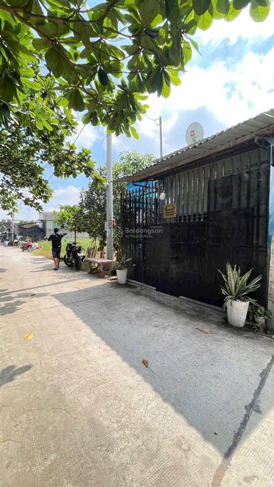 Bán gấp lô đất 285m thổ cư đối diện vinhomes hóc môn giá 5ty150