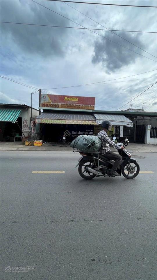 Bán nhà 5x38m mặt tiền phan văn hớn giá 10ty5 bà điểm hóc môn
