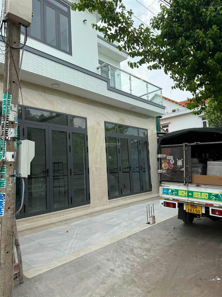 Giá bán 5,5 tỷ bán nhà lầu 8x15m nguyễn thị thử xuân thới sơn hóc môn