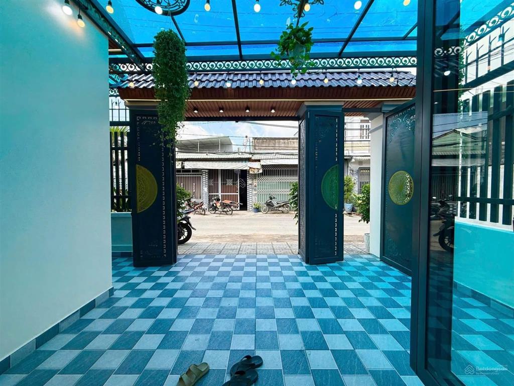 Bán nhà 5tỷ480 mặt tiền nhựa 10m thuộc xã thới tam thôn, hóc môn