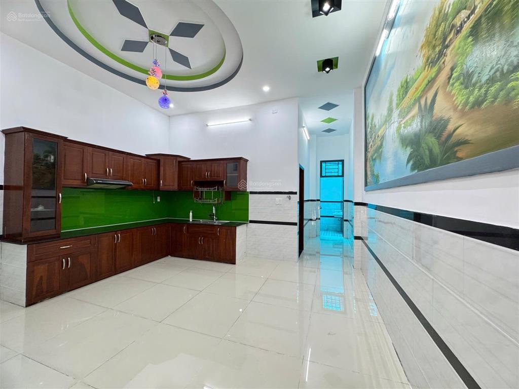 Bán nhà 6 tỷ 3 khu dân cư đại hải xã bà điểm