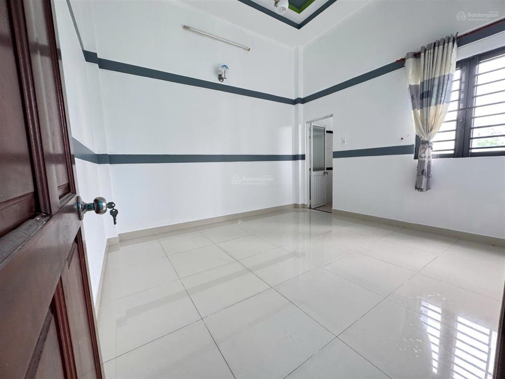 Bán nhà 6 tỷ 3 khu dân cư đại hải xã bà điểm