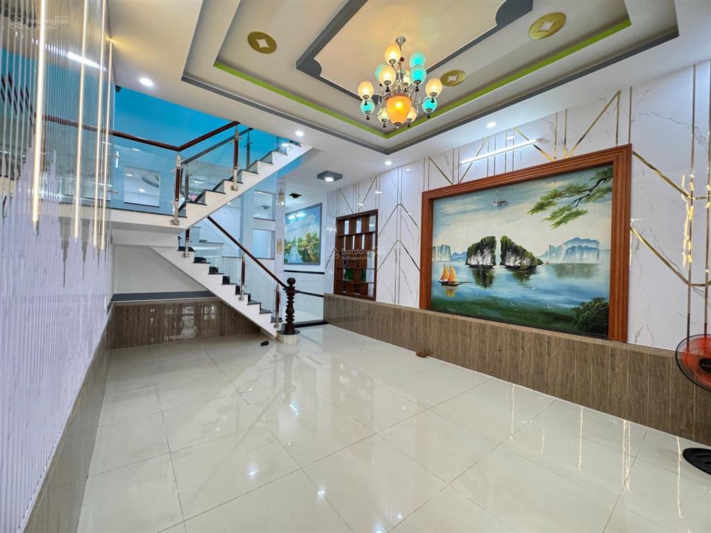 Bán nhà 6 tỷ 3 khu dân cư đại hải xã bà điểm