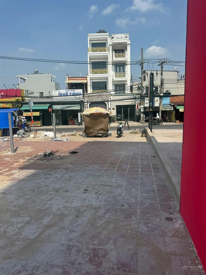 Bán gấp còn 8,5 tỷ đất mặt tiền trần văn mười hóc môn