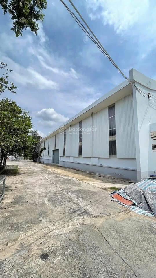 Bán xưởng 8131m2 giá 190tỷ, 3 mặt tiền dương công khi, tân hiệp, hóc môn