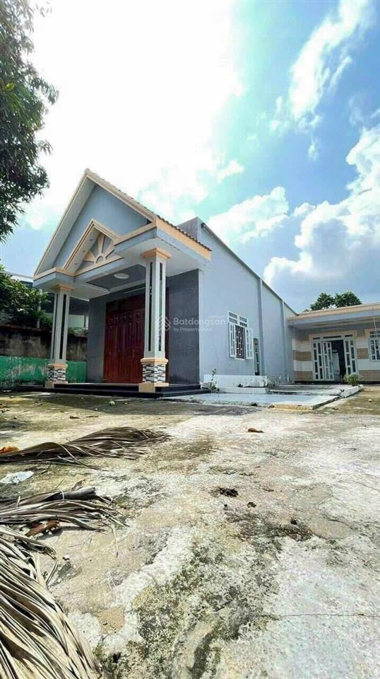 Gđ cần bán nhà mặt tiền 610m2 giá 16 tỷ kế bên chợ xuân thới thượng, hm