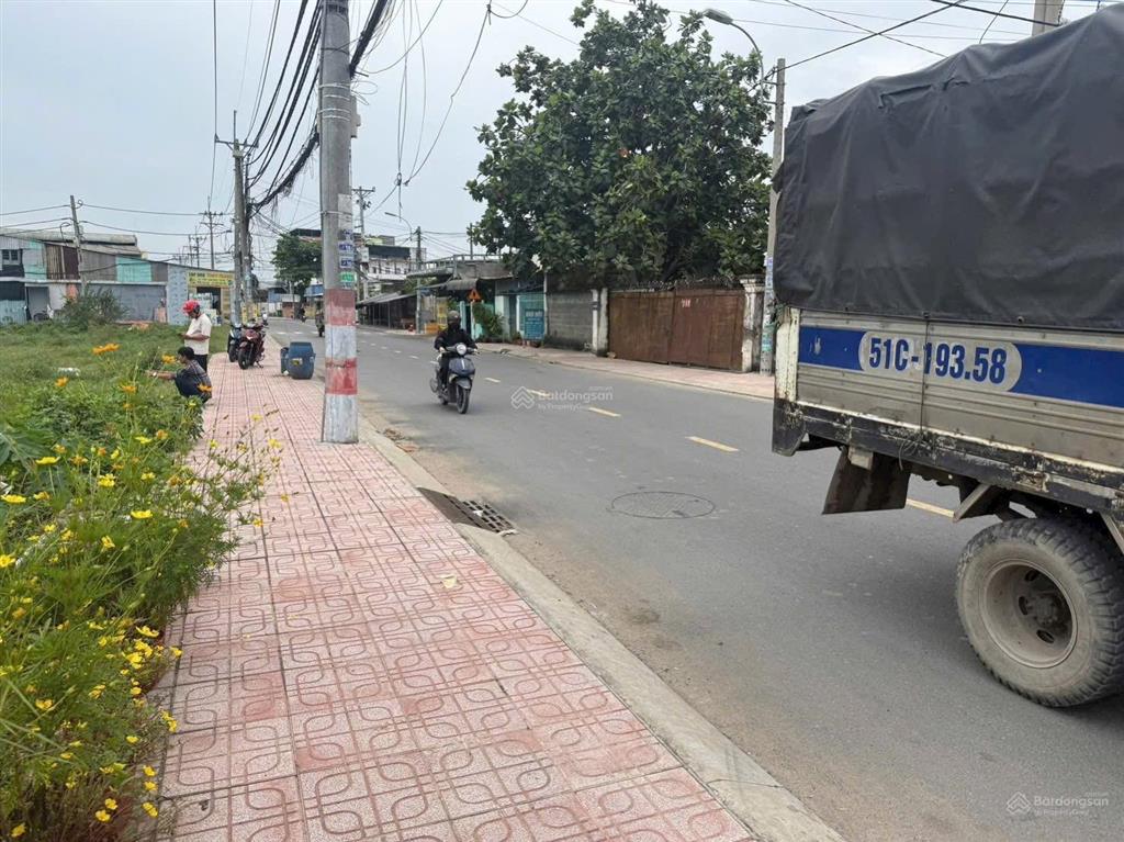 Giảm mạnh còn 4 tỷ 2 lô đất mặt tiền xuân thới sơn 16 hóc môn
