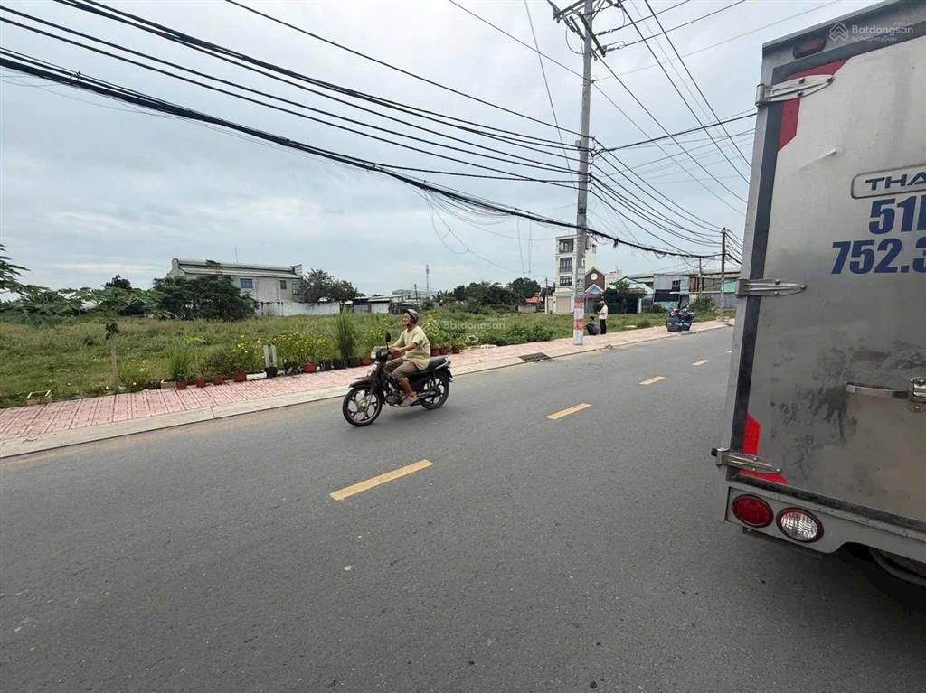 Giảm mạnh còn 4 tỷ 2 lô đất mặt tiền xuân thới sơn 16 hóc môn
