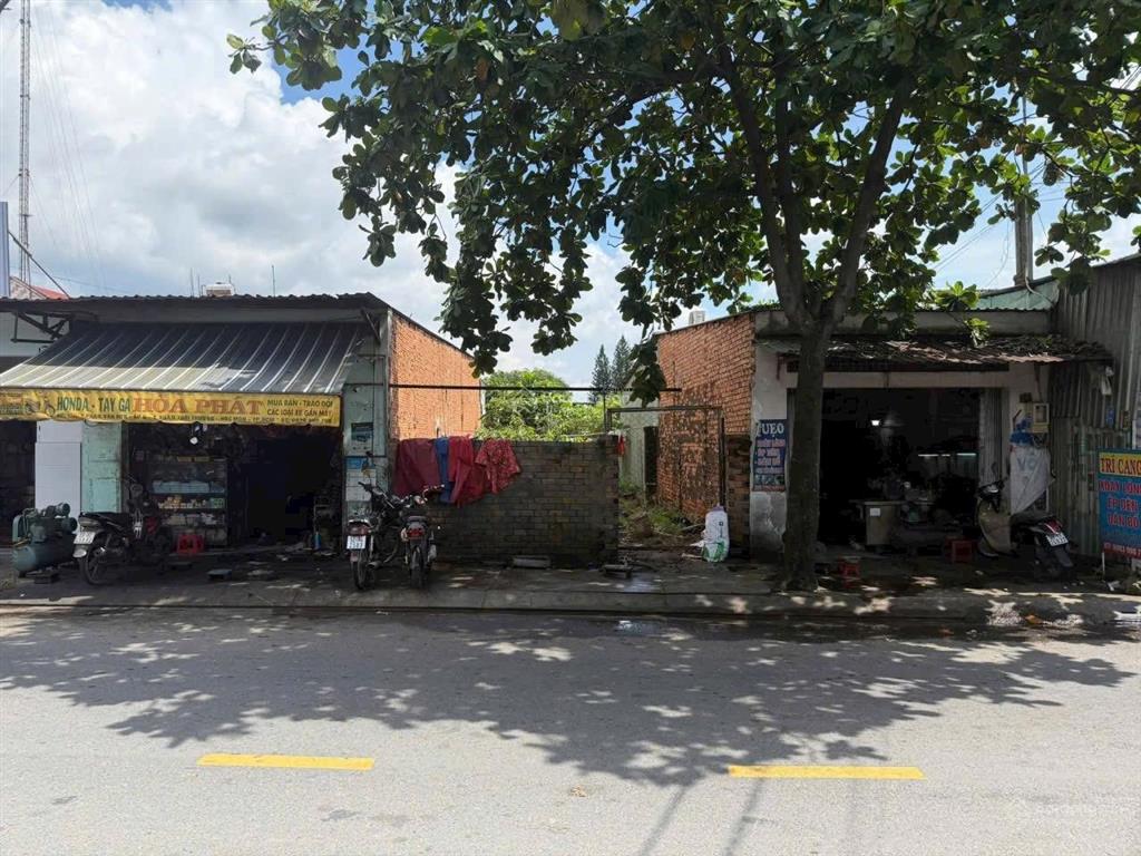 Giảm mạnh còn 6 tỷ 5 mặt tiền phan văn hớn 5x25m