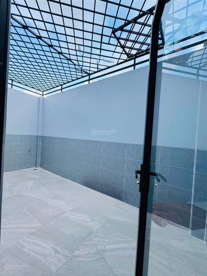 Bán nhà sổ hồng giá 5tỷ5 phan văn hớn vào 400m