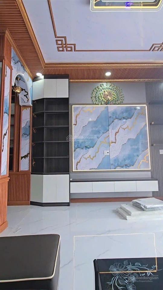 Bán nhà sổ hồng giá 6tỷ2 phan văn hớn vào 500m