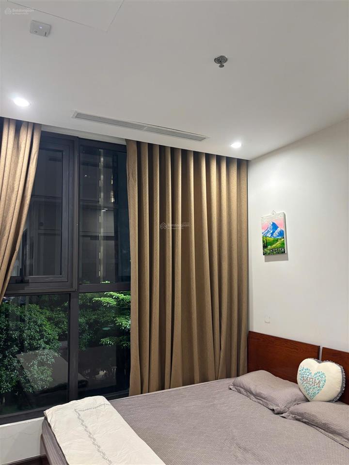 Chính chủ cần cho thuê căn 2pn 2vs tại vinhomes symphony thiết kế hiện đại, full đầy đủ nội thất