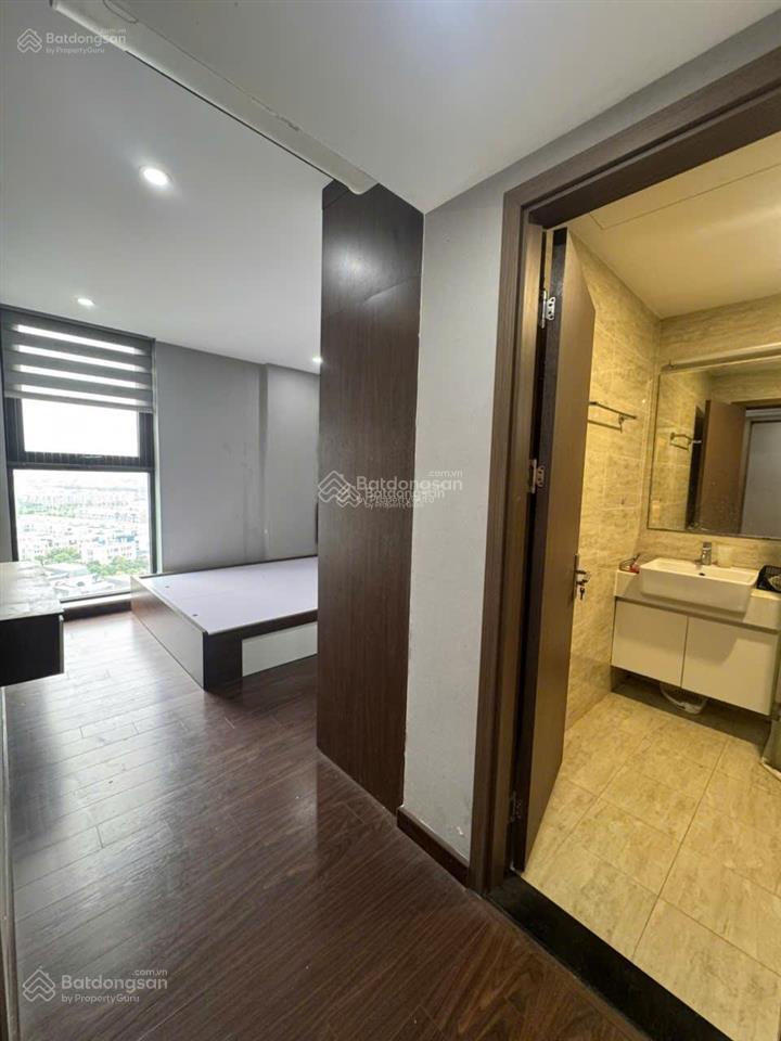 Cần tiền chính chủ bán gấp căn góc 03 phòng ngủ, ban công đông nam chung cư cao cấp besky