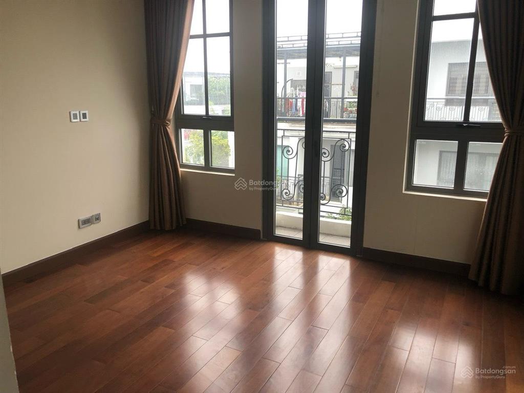 Chính chủ bán nhanh căn liền kề 99m2 kđt the manor central park giá thấp hơn thị trường 2 tỷ