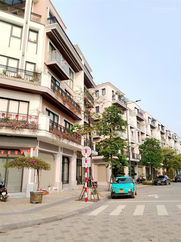Chính chủ bán nhanh căn shophuse 100m2 x 5 tầng vị trí đắc địa nhất dự án the manor central park