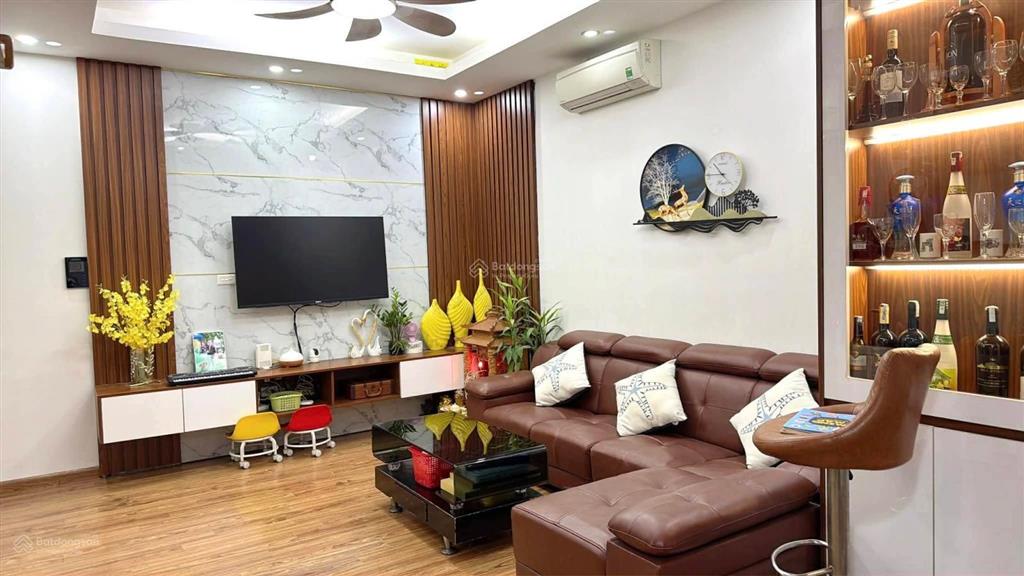 Gia đình chính chủ bán gấp căn góc 2pn 74m2 giá 5,25 tỷ full đồ tòa ct1 the pride, hà đông. sđcc