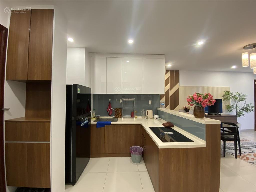 Bán gấp căn hộ 2 pn 77m2 trực tiếp giáp biển vũng tàu, giá ngộp 2 tỷ 50 triệu