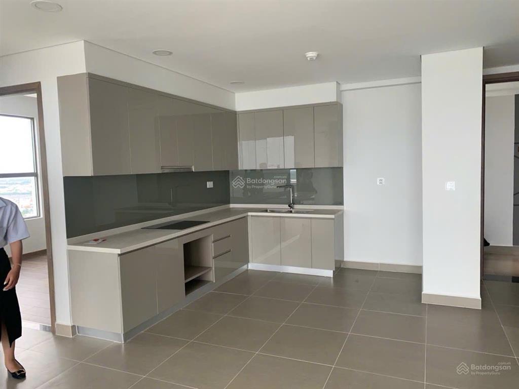 Căn hộ cao cấp sky89 cần bán ~ 114m2, giá tốt 8.4 tỷ, đã có sổ hồng, view trực diện sông bao đẹp