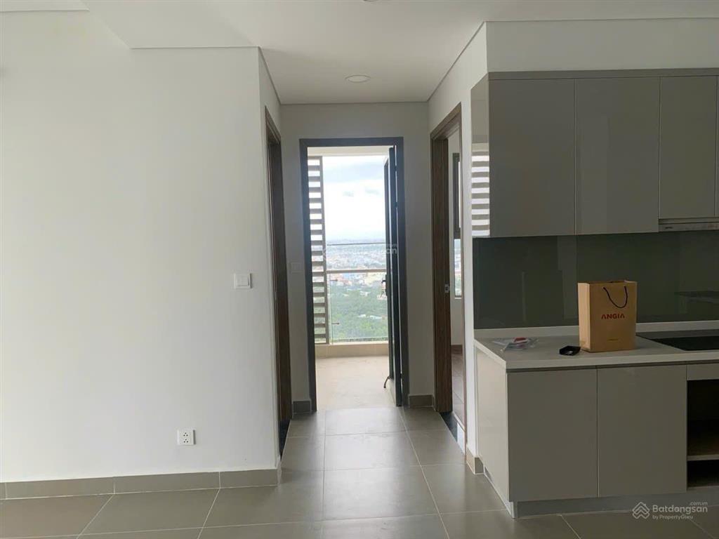 Căn hộ cao cấp sky89 cần bán ~ 114m2, giá tốt 8.4 tỷ, đã có sổ hồng, view trực diện sông bao đẹp