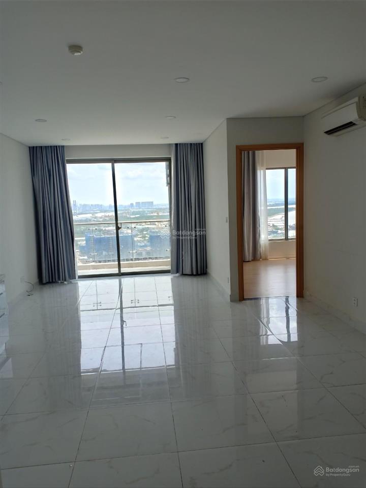 Bán giá tốt căn 3pn rộng rãi, skyline quận 7, giá chỉ 5,4 tỷ, view hướng sông thoáng đẹp, có sổ