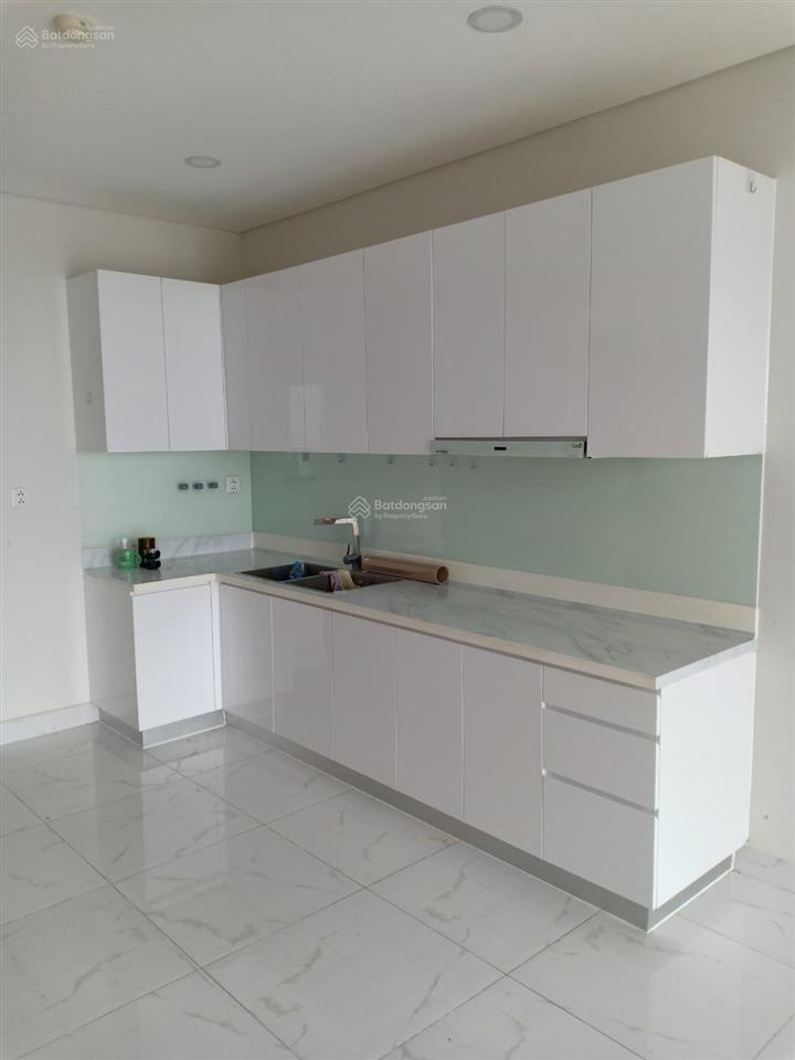 Bán giá tốt căn 3pn rộng rãi, skyline quận 7, giá chỉ 5,4 tỷ, view hướng sông thoáng đẹp, có sổ