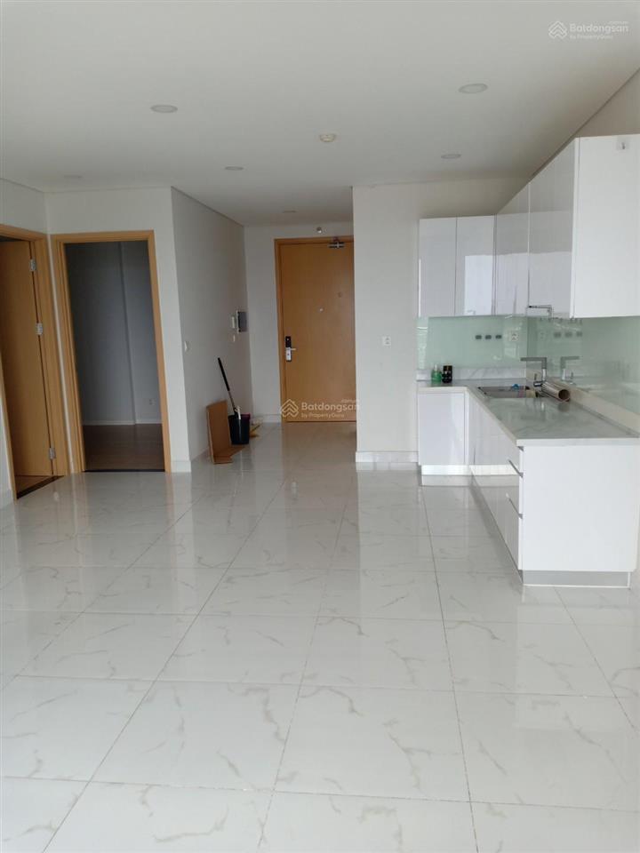 Bán giá tốt căn 3pn rộng rãi, skyline quận 7, giá chỉ 5,4 tỷ, view hướng sông thoáng đẹp, có sổ