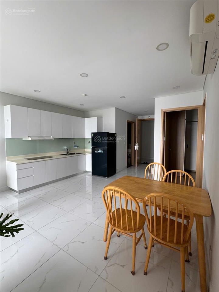 Skyline quận 7 bán căn 3pn2pn view hướng sông đẹp, giá chỉ 5.850 tỷ, tặng lại bộ nội thất, có sổ