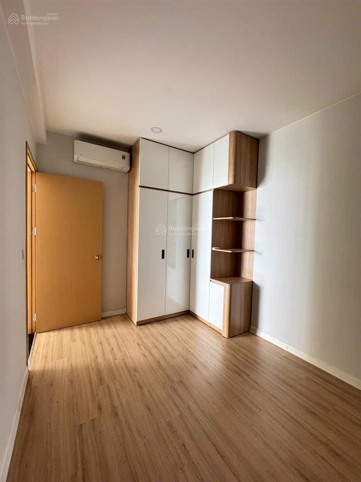 Skyline quận 7 bán căn 3pn2pn view hướng sông đẹp, giá chỉ 5.850 tỷ, tặng lại bộ nội thất, có sổ