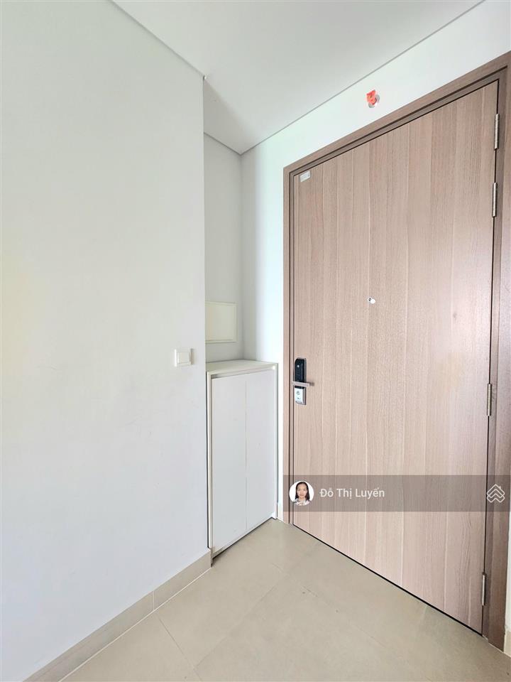 Cho thuê nhanh căn hộ 2pn2wc c/c cao cấp sky 89, giá 15 triệu full nội thất đẹp, view đẹp