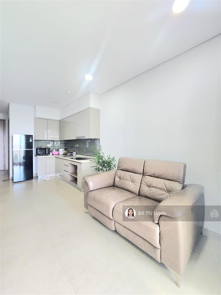 Cho thuê nhanh căn hộ 2pn2wc c/c cao cấp sky 89, giá 15 triệu full nội thất đẹp, view đẹp