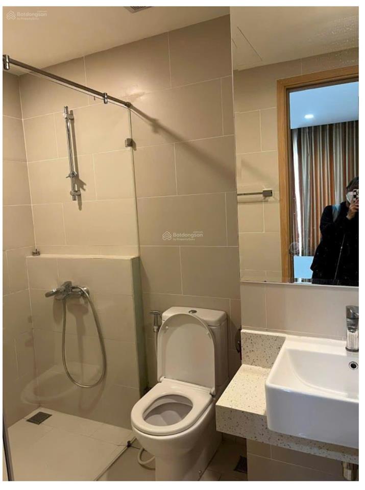 Tìm khách thuê cho căn hộ 2pn2wc tại skyline quận 7, giá 13 triệu full nội thất, view nam mát mẻ