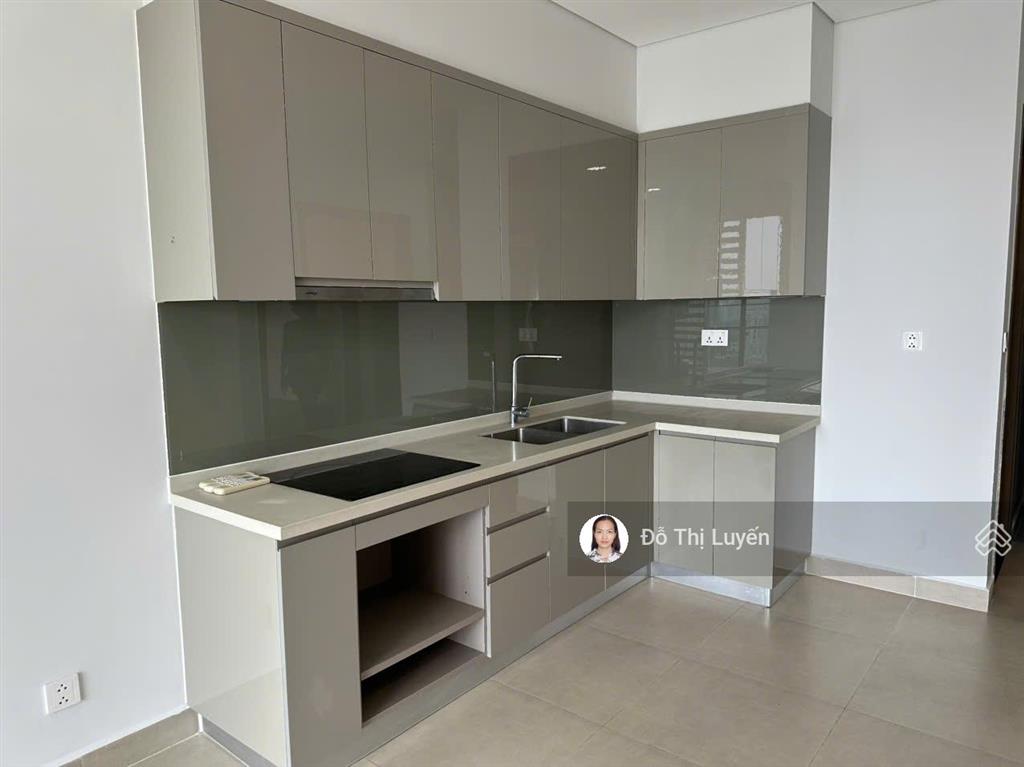 Cho thuê nhanh căn hộ 69m2 chung cư cao cấp sky89, giá 12.5tr/tháng, nhà đẹp, sẵn nội thất cơ bản