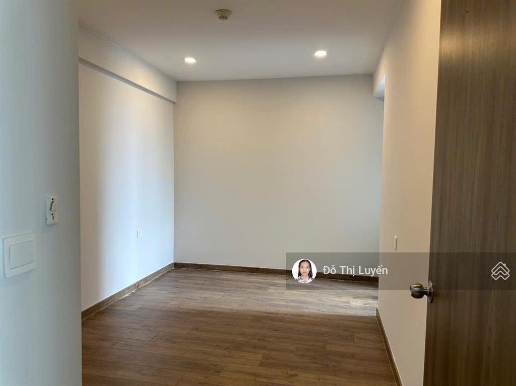 Cho thuê nhanh căn hộ 69m2 chung cư cao cấp sky89, giá 12.5tr/tháng, nhà đẹp, sẵn nội thất cơ bản