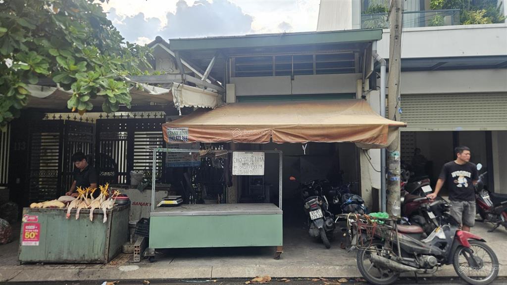 Cho thuê nhà nguyên căn mặt tiền chợ cầu đồng. số nhà 115 đường tl 19 phường thạnh lộc, quận 12