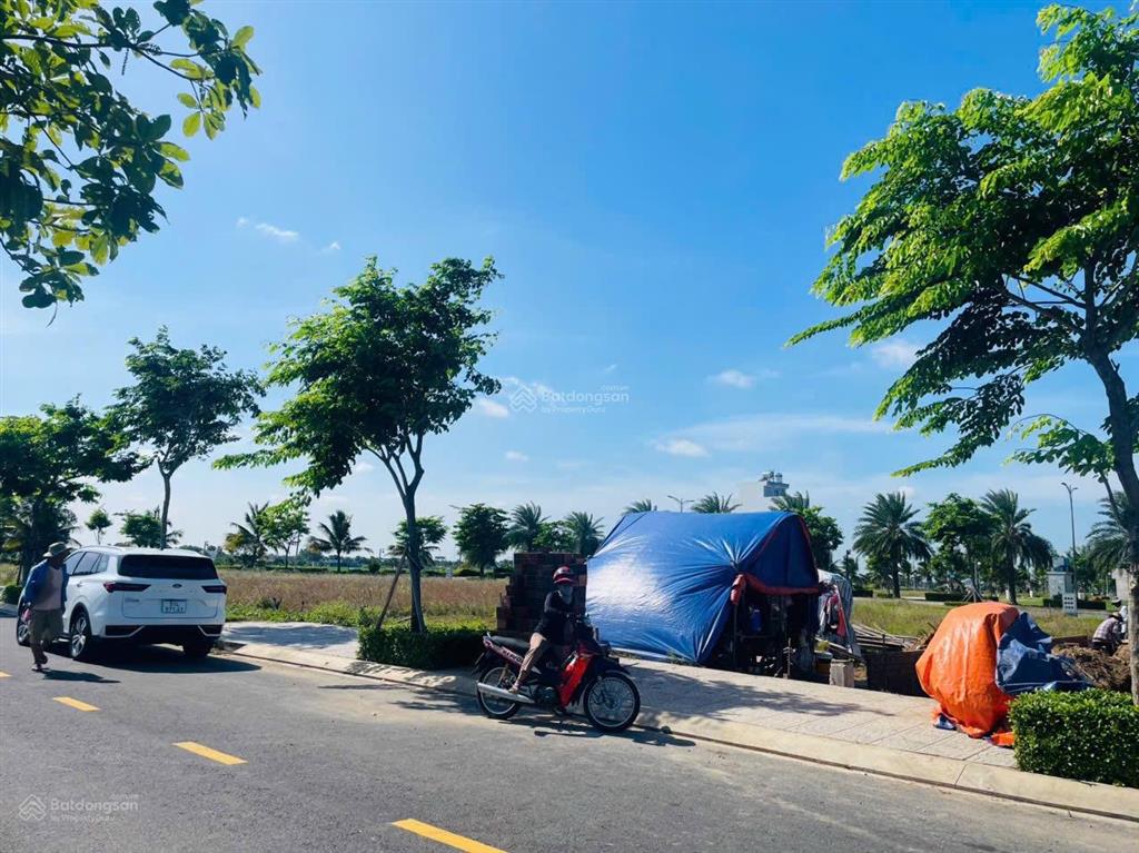 Chính chủ bán nền đất 90m2 king hill giá 2 tỷ thương lượng, sổ riêng 0937 832 ***