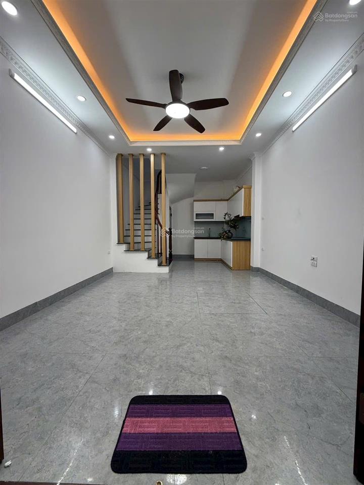 Bán gấp nr 30m2, 3pn, 4wc, tại tổ 5, việt hưng, 8 tỷ vnd