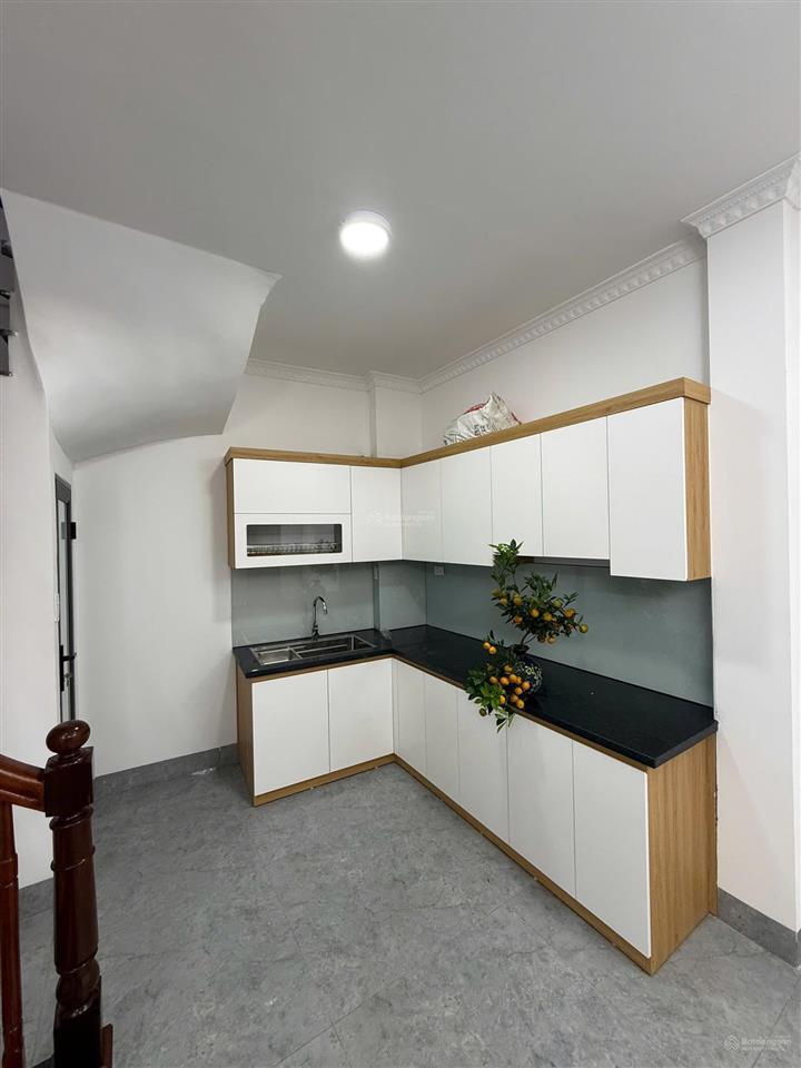 Bán nhà riêng cạnh chợ kim quan, 8 tỷ vnd, 30 m2, 3pn + 4 wc, pháp lý đầy đủ