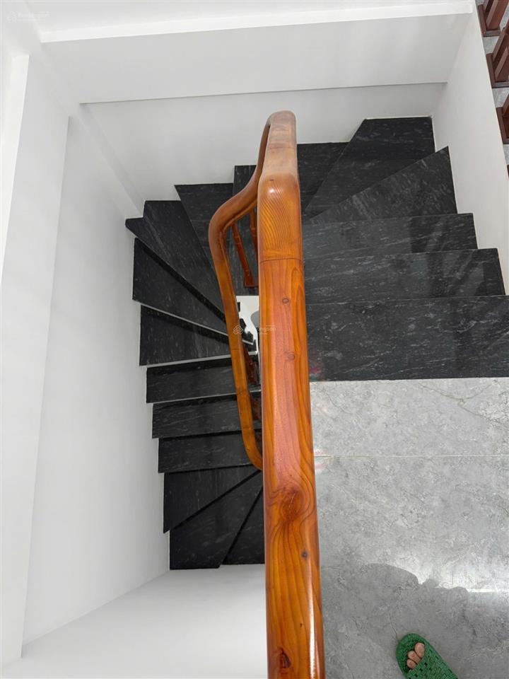 Bán nhà riêng cạnh chợ kim quan, 8 tỷ vnd, 30 m2, 3pn + 4 wc, pháp lý đầy đủ