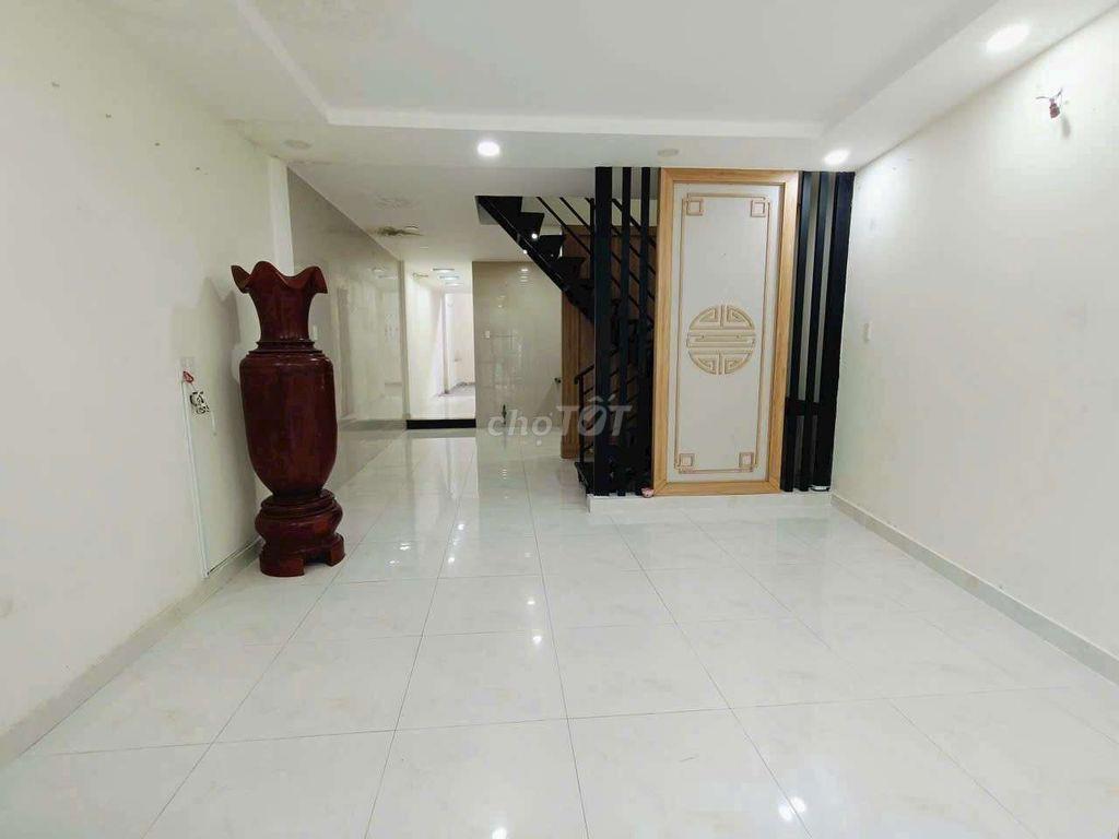 Nhà 4.5x18m lầu 5pn 2wc. Đs 19 Quang Trung p8 gv. Gần CV Làng Hoa