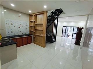 Nhà 4.5x18m lầu 5pn 2wc. Đs 19 Quang Trung p8 gv. Gần CV Làng Hoa