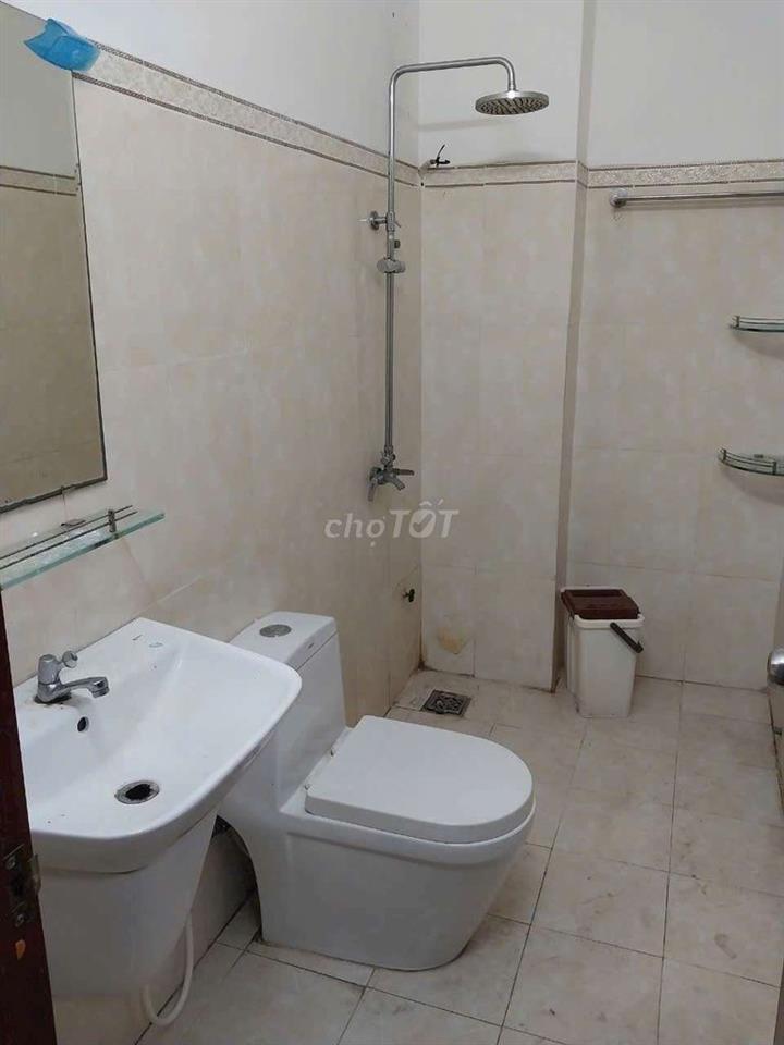 Nhà 4x18m lầu 2pn 2wc H Đông Nam. Gần ngã ba cây trâm