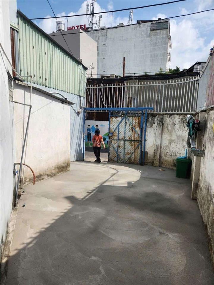 Căn hộ 5.5x4m lầu ST.1pn 1wc. Hẻm 954// Quang Trung p8 gv