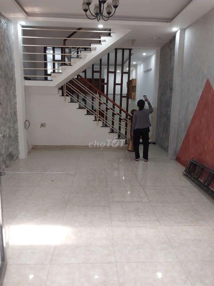 Nhà chính chủ cần bán 4x15m lầu 2pn 2wc Hẻm XH 2/ phạm văn chiêu gv