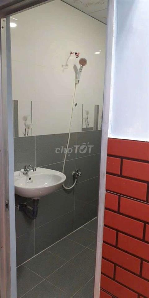 cần bán gấp nhà trung tâm thủ dầu một cách bến xe binh dương 800m