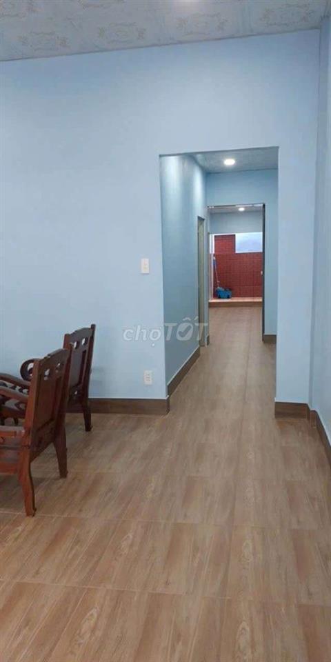 cần bán gấp nhà trung tâm thủ dầu một cách bến xe binh dương 800m