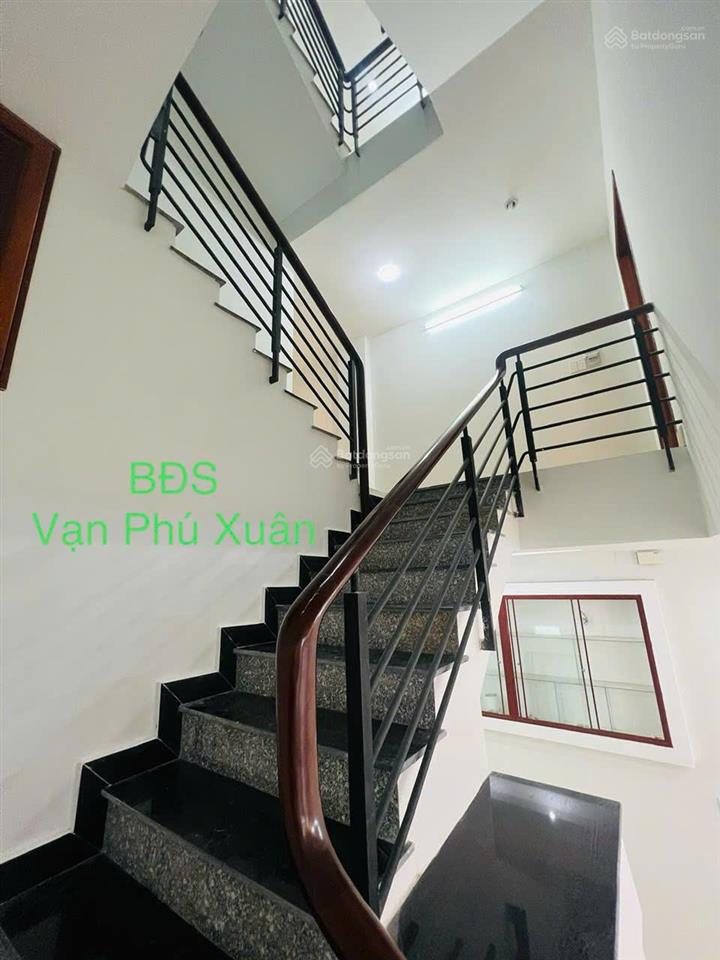 Cho thuê nhà kdc cotec phú xuân, 1 trệt, 2 lầu, st dt 107.5m2 đg 20mgiá 15tr/tháng. 0902 714 ***