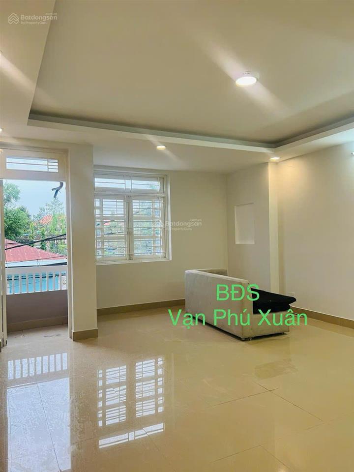 Cho thuê nhà kdc cotec phú xuân, 1 trệt, 2 lầu, st dt 107.5m2 đg 20mgiá 15tr/tháng. 0902 714 ***