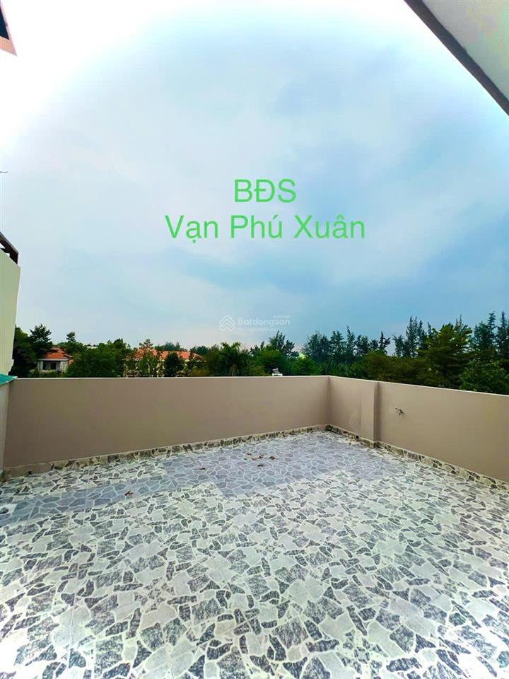 Cho thuê nhà kdc cotec phú xuân, 1 trệt, 2 lầu, st dt 107.5m2 đg 20mgiá 15tr/tháng. 0902 714 ***