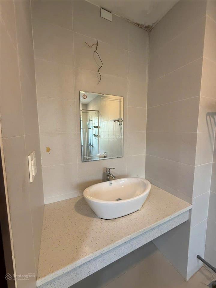 Kdc vạn hưng phú, phú xuân nhà 1 trệt, 2 lầu st dt 112m2 sổ riêng giá 10,5 tỷ.  0902 714 ***