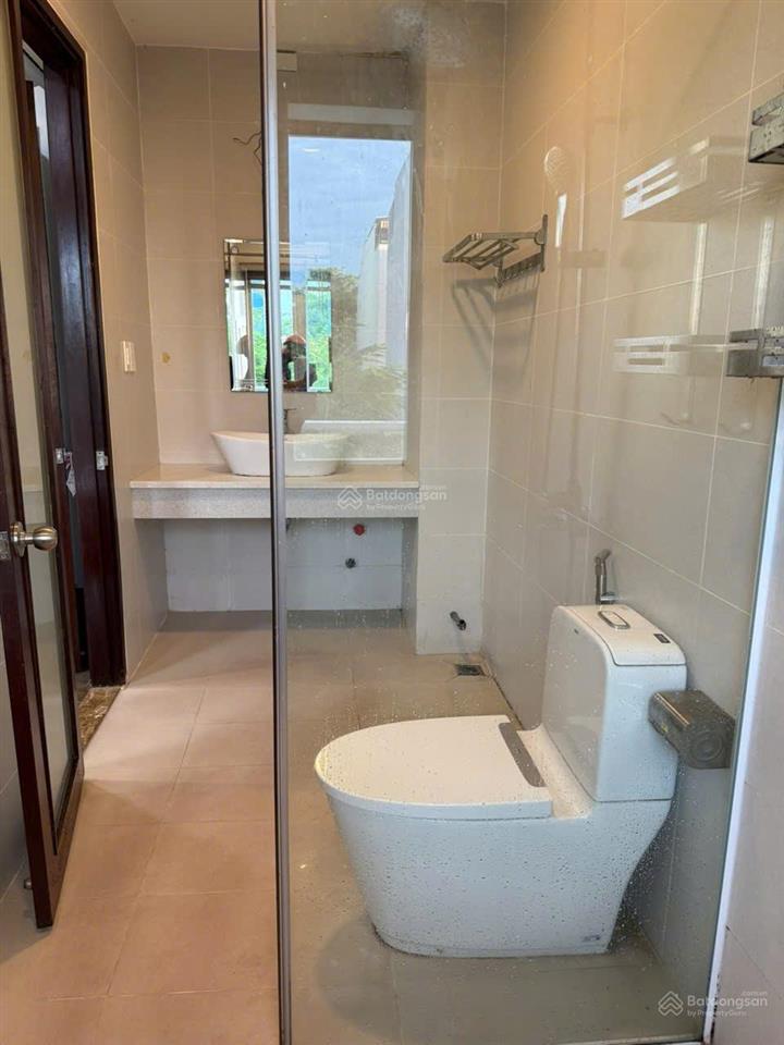 Kdc vạn hưng phú, phú xuân nhà 1 trệt, 2 lầu st dt 112m2 sổ riêng giá 10,5 tỷ.  0902 714 ***